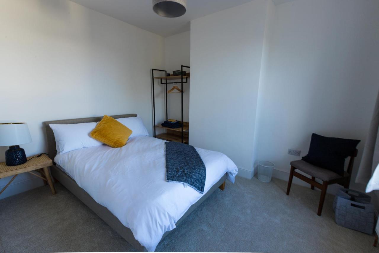 Amazing New 3 Double Bed House In Staple Hill! Apartamento Bristol Exterior foto